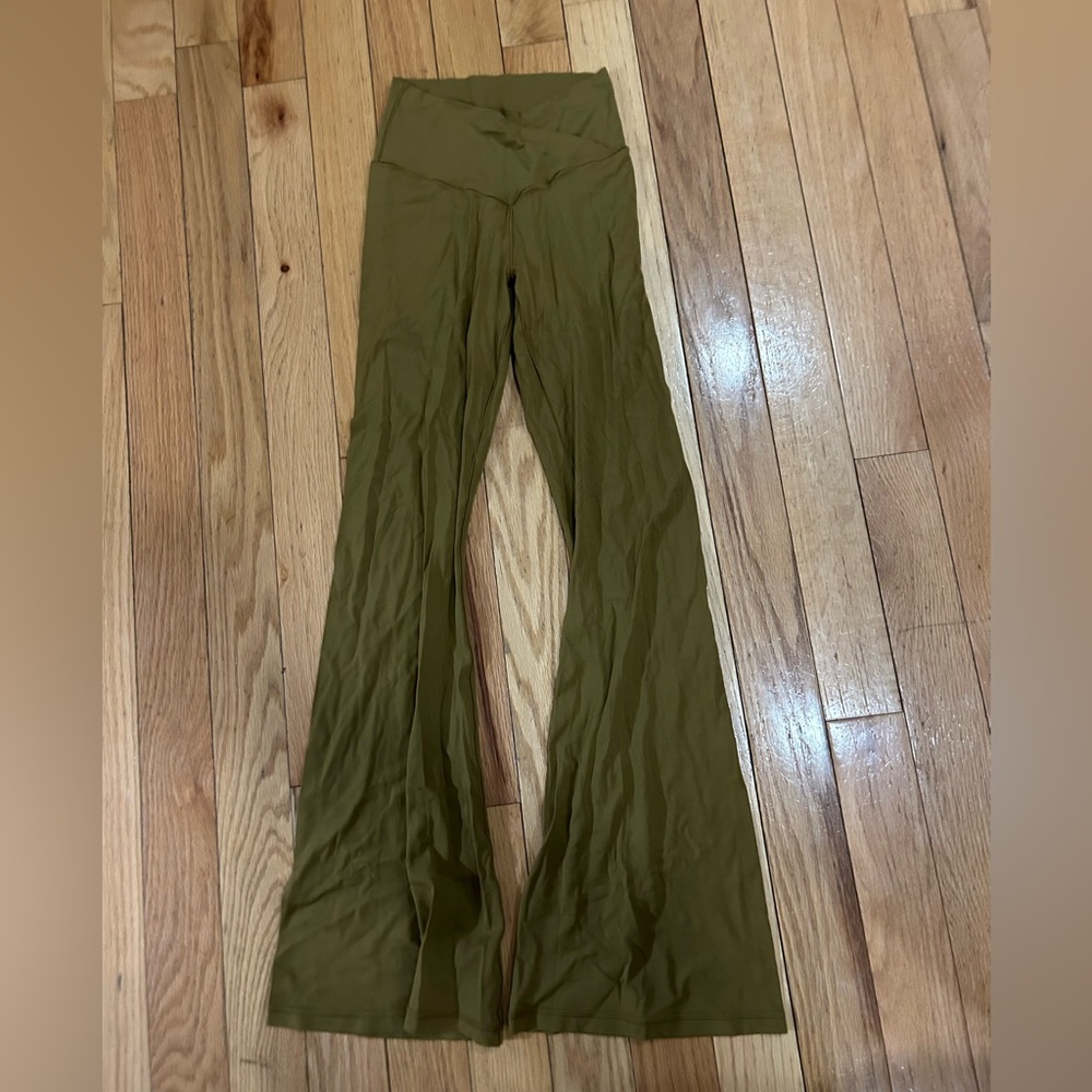aerie crossover flare leggings